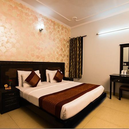 Hotel Sunrise เดลี ภายนอก รูปภาพ