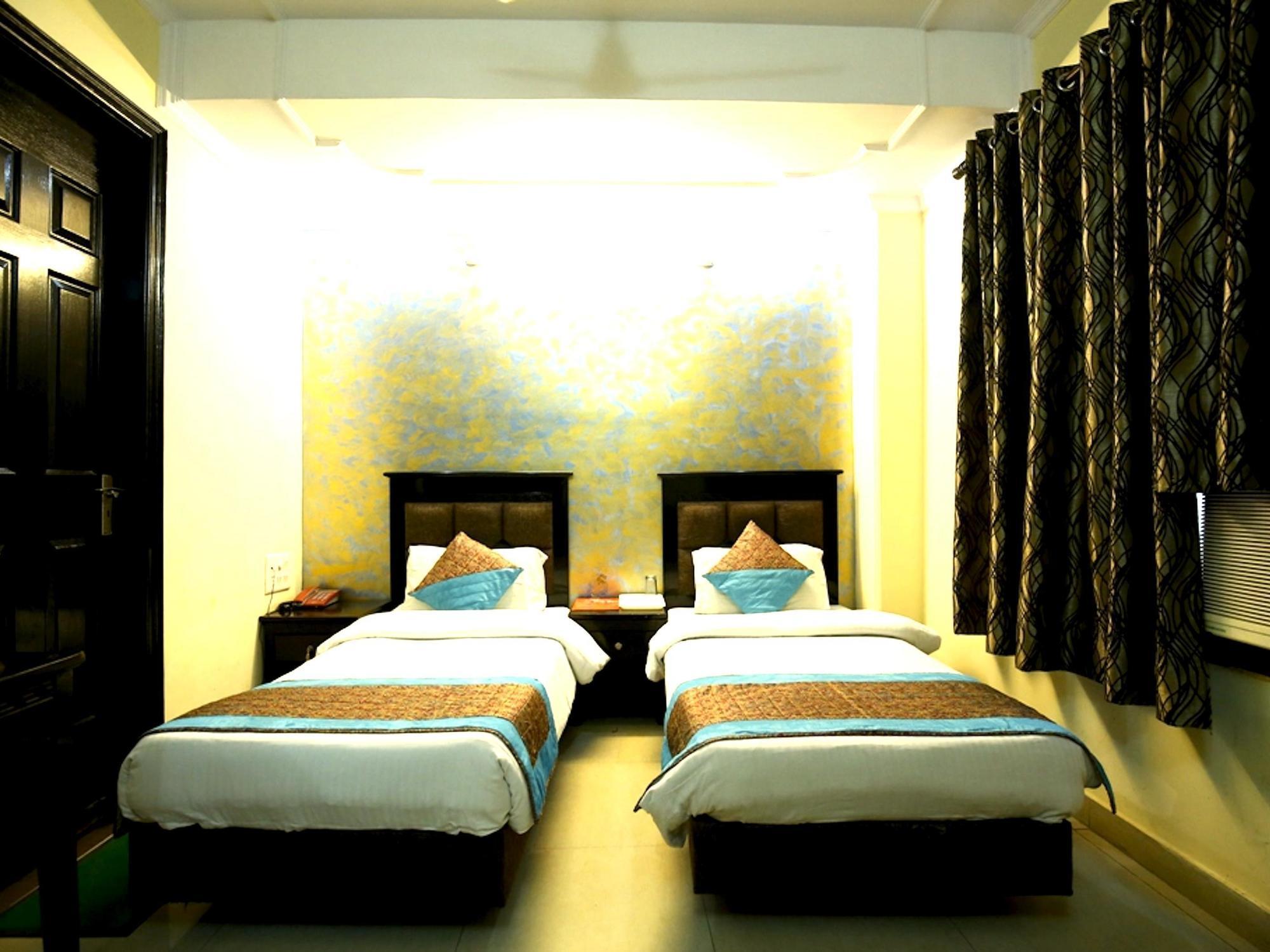 Hotel Sunrise เดลี ภายนอก รูปภาพ