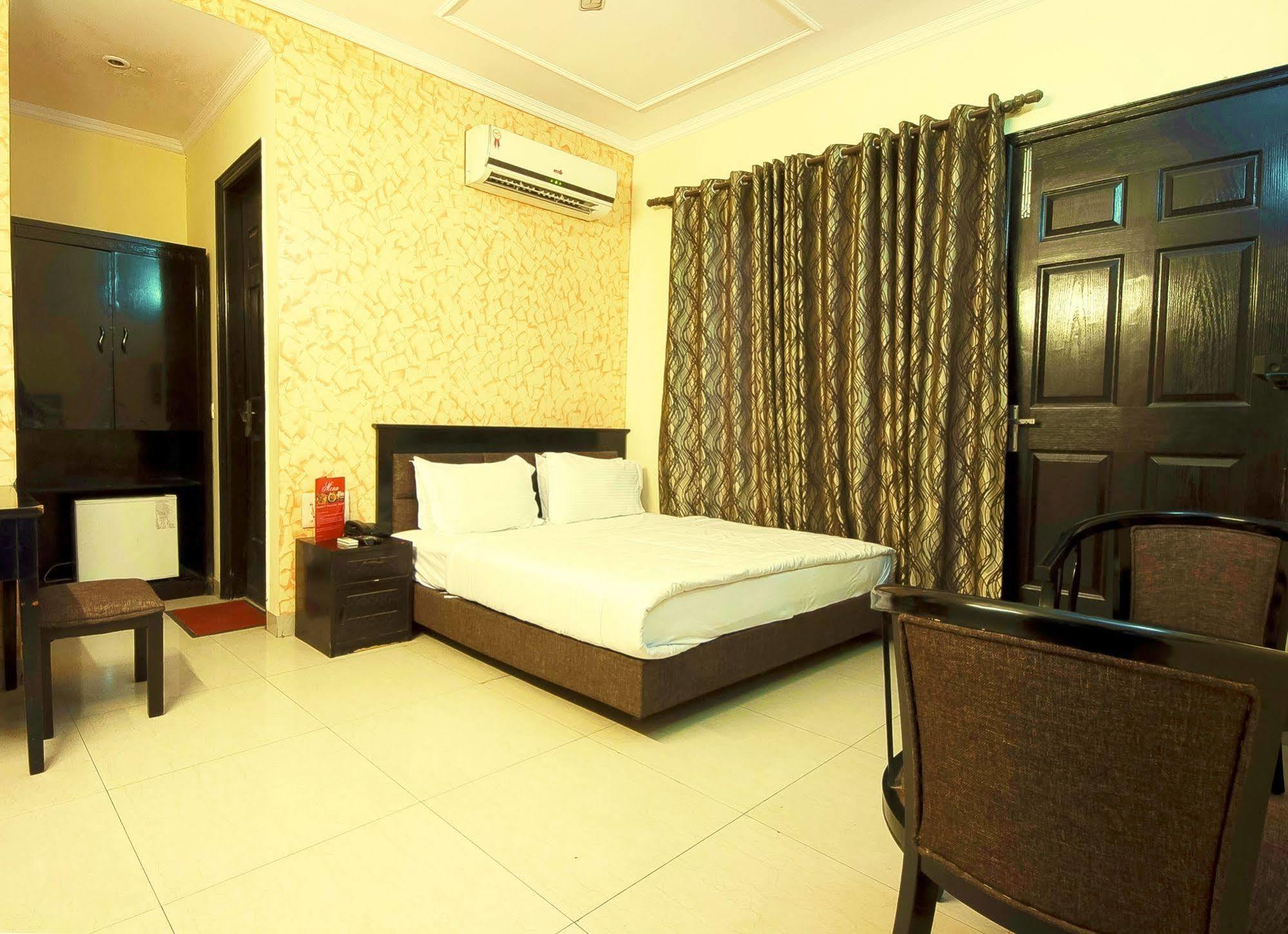 Hotel Sunrise เดลี ภายนอก รูปภาพ